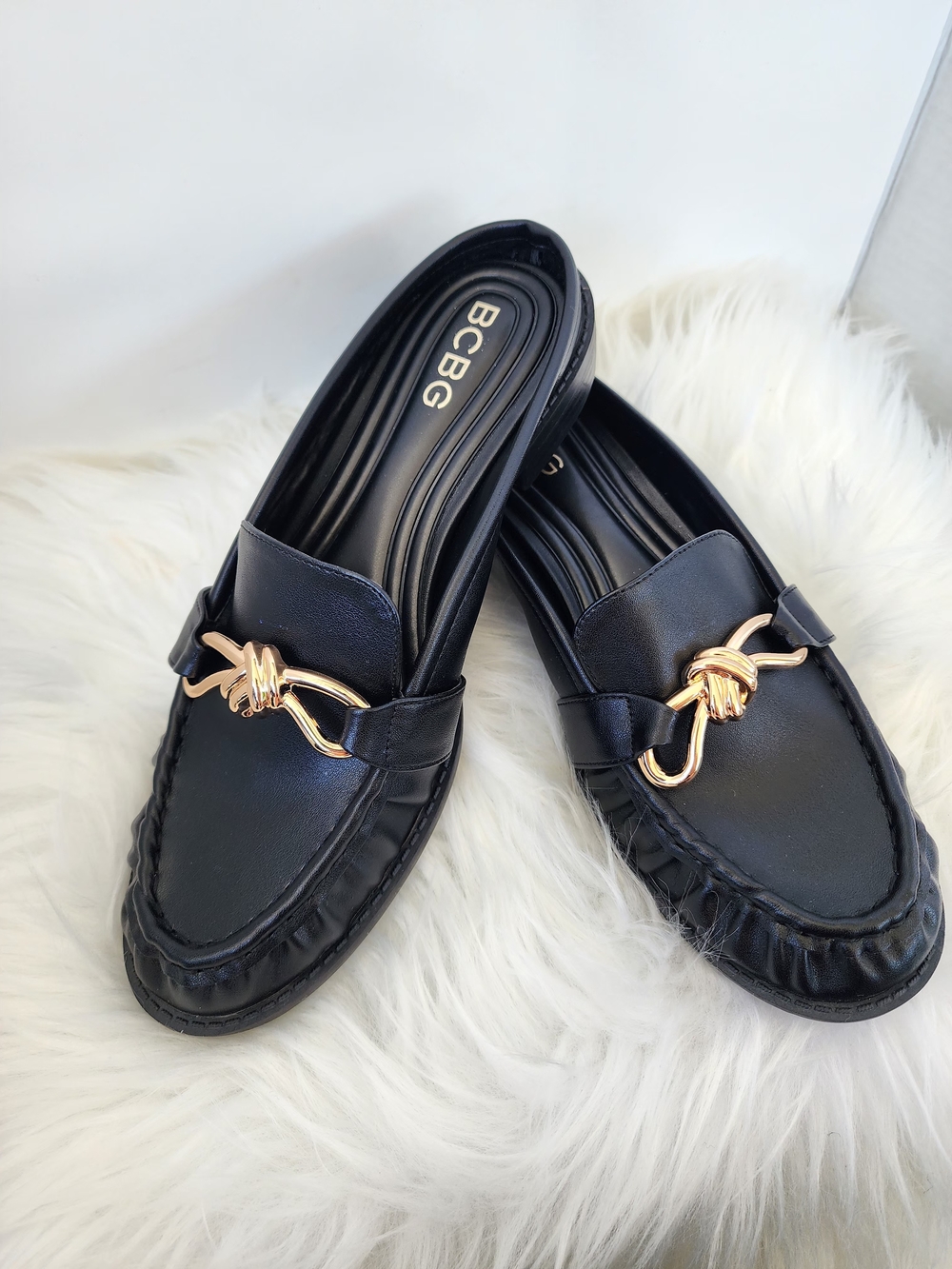 BCBGeneration Kaara Mule Leather Slip-On Loafers with Gold Knot Accent Size 7.5
